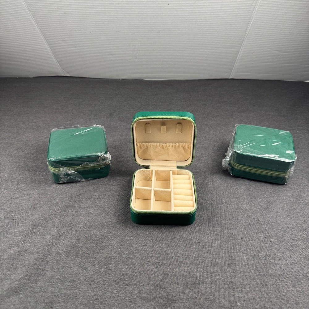 Green Faux Leather Jewelry Organizer Travel Case Zippered Storage‎ Box